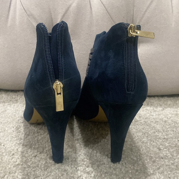 Bella Vita Navy booties sz 12 - Picture 2 of 7
